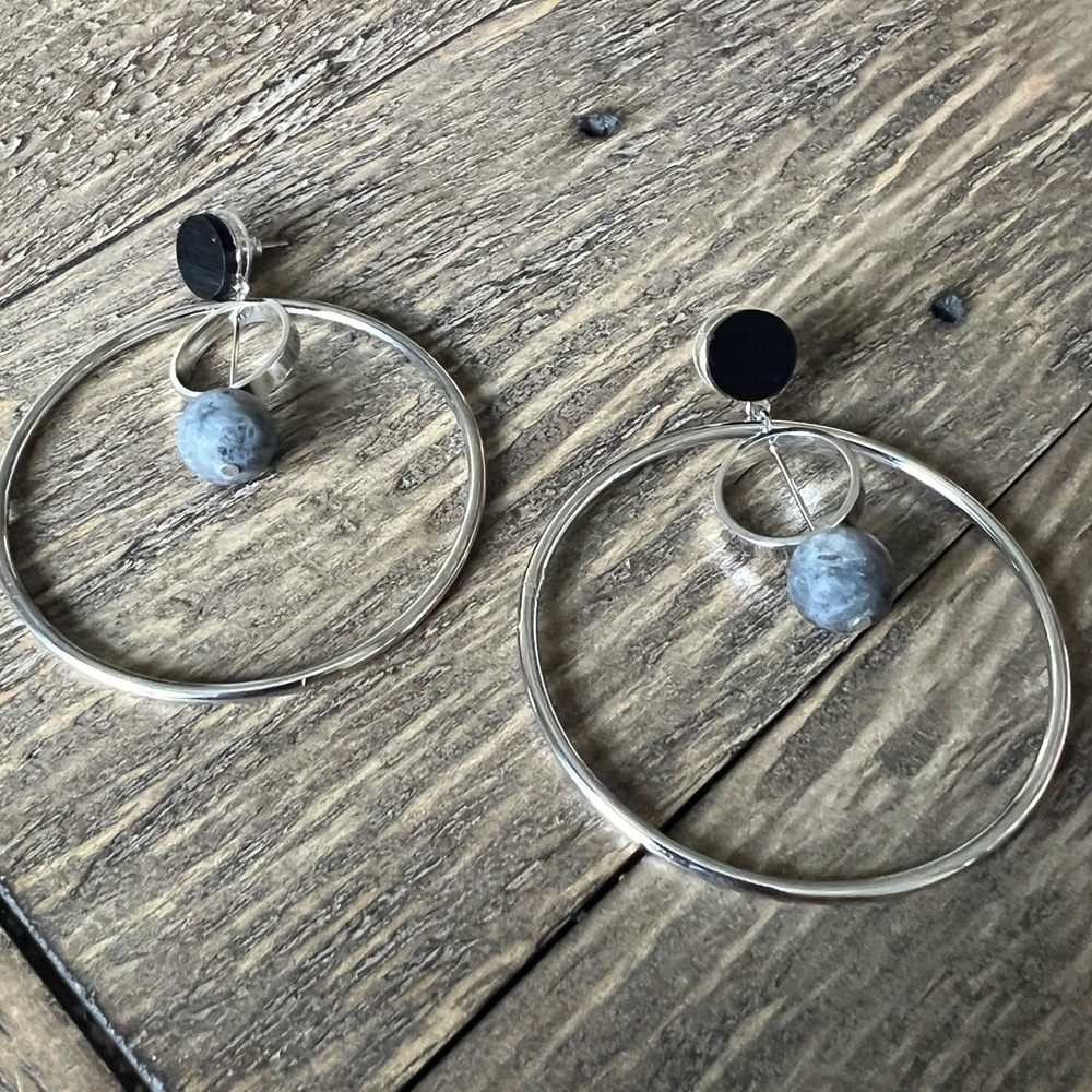 🟠NEW MARLYN SCHIFF Circle Drop Earrings in Silver Tone
